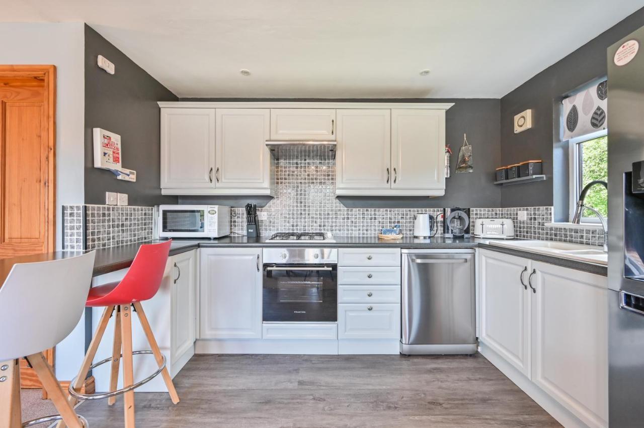 3 Bed Lodge With Ev Point Труро Экстерьер фото
