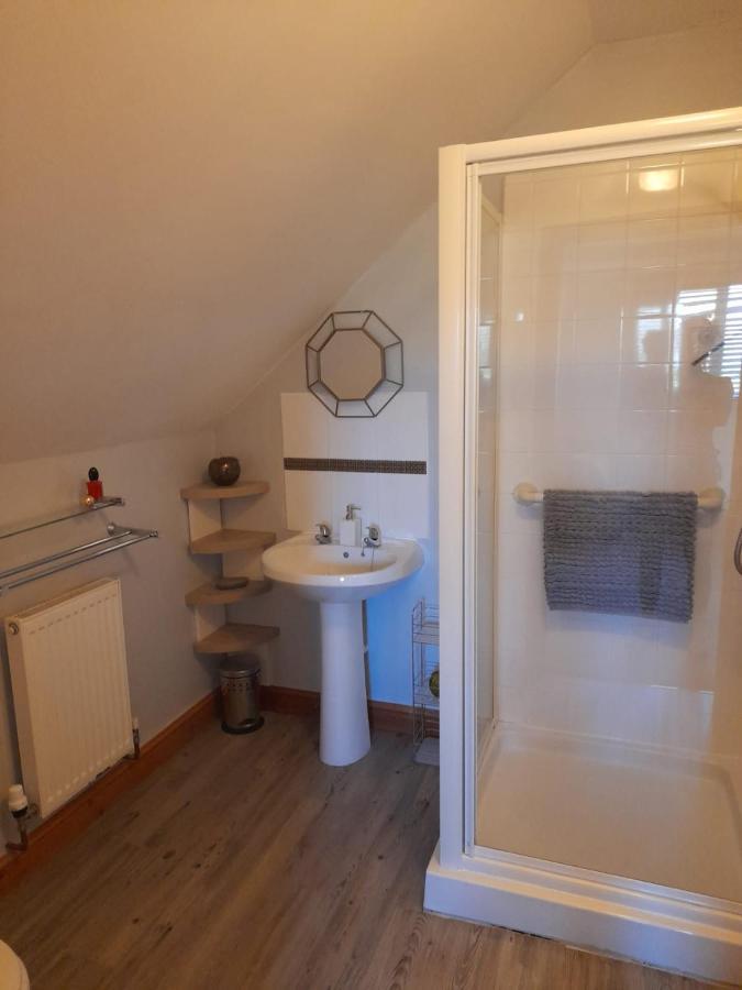 3 Bed Lodge With Ev Point Труро Экстерьер фото